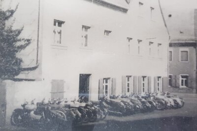 Radsportleidenschaft seit 1912: Frankenberger erfolgreich beim Heavy24 am Chemnitzer Stausee - Zwischendurch konnte man im Geschäft sogar auch Mopeds reparieren lassen.