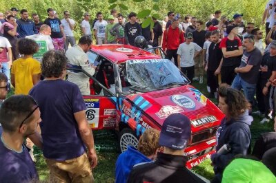 Bei der "Le Tane" Prüfung hat sich ein Lancia Delta Integrale nach der Kurve überschlagen. Foto: privat