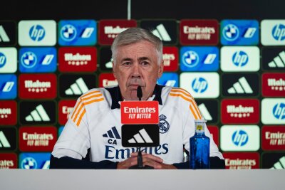 Real-Coach Ancelotti: Fußball hätte aufhören müssen - Real-Trainer Carlo Ancelotti tritt für die Flutopfer in Spanien ein und kritisiert den spanischen Fußball-Verband.