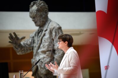 Rechnen sich die SPD-Umverteilungspläne? - Mehr soziale Gerechtigkeit sollen die Steuerpläne von SPD-Chefin Esken und Co bringen.