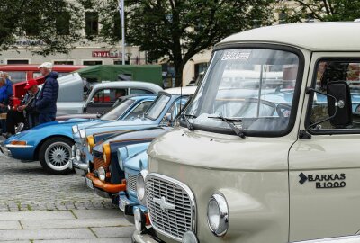 Reichlich 250 Motorradfahrer feiern 100. Geburtstag des Marienberger Dreiecks - Fahrzeuge aus DDR-Zeiten waren beim Oldtimertreffen zu bestaunen. Foto: Andreas Bauer