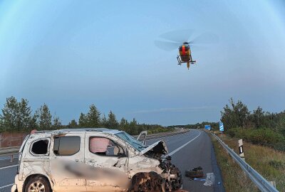 Rettungshubschrauber-Einsatz nach schwerem Unfall auf der A38 - Rettungshubschrauber-Einsatz nach schwerem Unfall auf der A38. Foto: Christian Grube