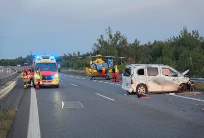 Rettungshubschrauber-Einsatz nach schwerem Unfall auf der A38 - Rettungshubschrauber-Einsatz nach schwerem Unfall auf der A38. Foto: Christian Grube