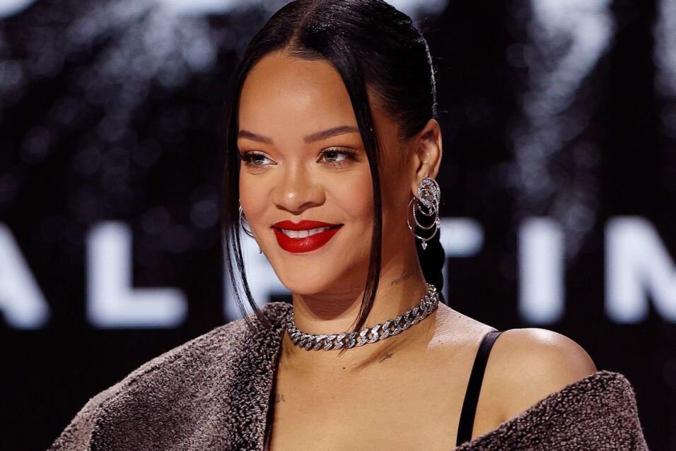 Rihanna spricht über neues Album "Lächerlich, wenn es nicht dieses