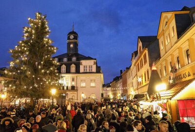 Romantischer Weihnachtsmarkt in Schwarzenberg: Adventszauber in der Perle des Erzgebirges - Schwarzenberger Weihnachtsmarkt 2018. Foto: Carsten Wagner