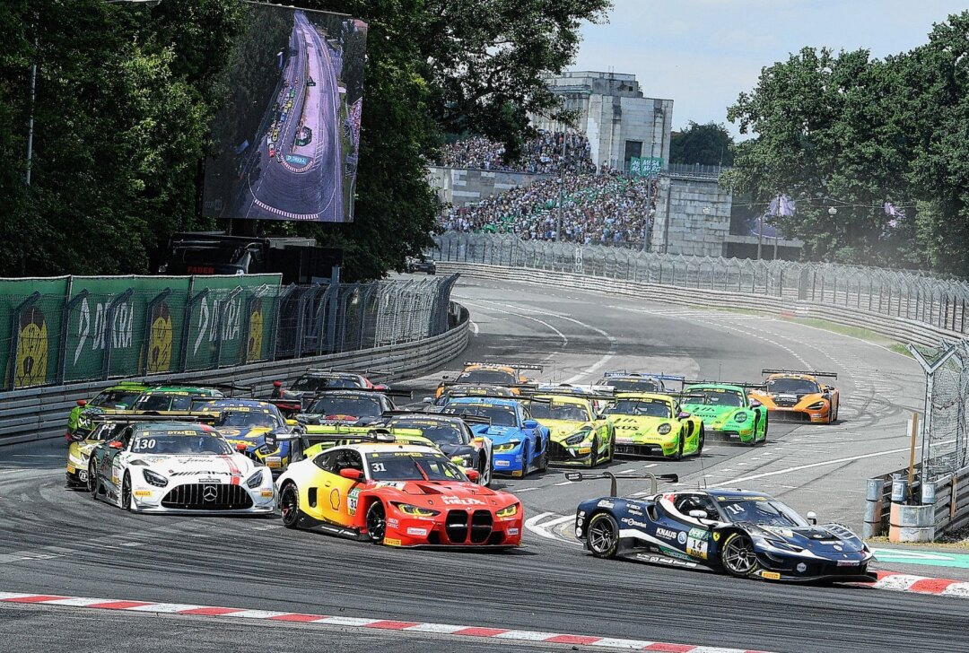 Sachsen-Power in Franken - Start zum letzten Rennen der ersten Saisonhälfte der DTM 2024. Foto: Thorsten Horn