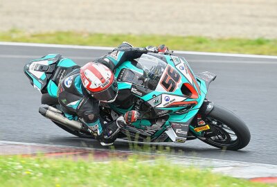 Sachsen-Racer im Pech - Toni Finsterbusch war einmal mehr der schnellste Sachse in der IDM Superbike. Foto: Thorsten Horn