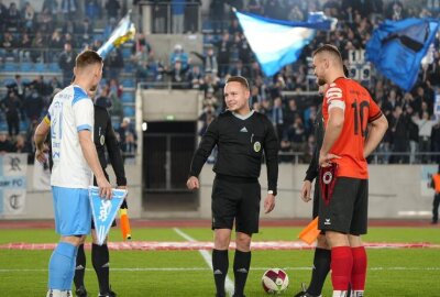 Sachsenpokal: CFC steht nach Sieg beim DSC im Viertelfinale - Der Chemnitzer FC hat das Achtelfinale im Wernesgrüner Sachsenpokal gegen dem Dresdner SC 1898 gewonnen.