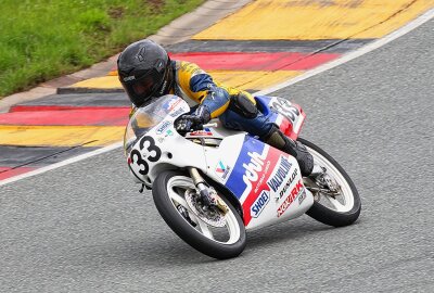 Sachsenring-Fan feiert 70. Geburtstag - Als die ADAC Sachsenring Classic geboren wurde, dauerte es nicht lange, bis Reiner Scheidhauer auf den Sachsenring zurück kehrte. Foto: Thorsten Horn