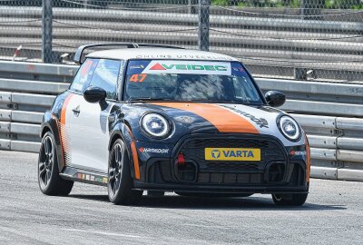 Sächsische Renn-Ladys im DTM-Rahmenprogramm auf dem Sachsenring - Lokalpatriotische Fans sollten beim NXT Gen Cup auf die # 47... Foto: Thorsten Horn