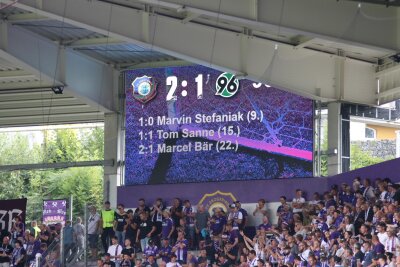 Am Ende gewannen die Veilchen ihr erstes Heimspiel. Foto: Alexander Gerber