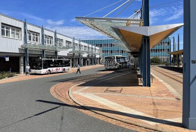 Saisonbus-Linie 74 fährt ab jetzt wieder an die Talsperre Pöhl - Die Saisonbus-Linie 74 startet und endet am Busbahnhof Plauen. Sie verbindet die Vogtlandmetropole mit der Talsperre Pöhl! Foto: Pressebüro Repert