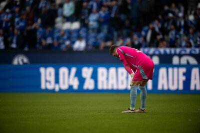 Schalke-Coach wechselt Torwart - Kleines Trainingslager - Torhüter Hoffmann muss nach zwei Spielen wieder auf die Bank.