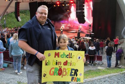 Schlagerstar Michelle singt von 1.500 Fans in Bad Elster - Neues Album 'Flutlicht' präsentiert: Michelle live in Bad Elster. Foto: Anika Weber