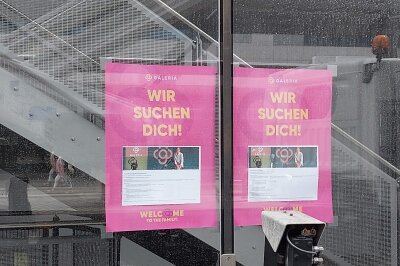 Schnäppchenjagd: Finaler Ausverkauf bei Galeria in Chemnitz gestartet - Der Ausverkauf im Chemnitzer Galeria Kaufhof hat am Montag gestartet. 