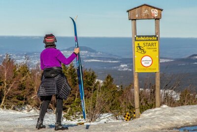 Schnee adé? Tauwetter auf dem Fichtelberg - Tauwetter im Erzgebirge. Foto: André März