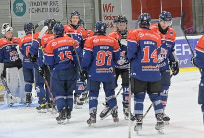 Schönheider Wölfe starten gegen Niesky in die Saison - Die Schönheider Wölfe haben den letzten Test gegen Bayreuth gewonnen. Foto: Ralf Wendland