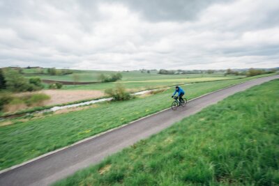 Schuften und Schottern: Workation mit dem Gravelbike - Auf Gravelbike-Tour: Autor Julian Hilgers.