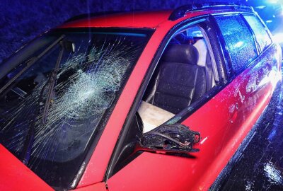 Schusswaffengebrauch der Polizei nach Verfolgungsjagd über A4 - Verfolgungsjagd der Polizei endet mit Verkehrsunfall des geflüchteten PKWs. Foto: Roland Halkasch