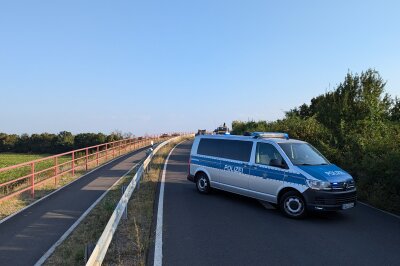 Schwerer Verkehrsunfall auf Landstraße: Mehrere Verletzte - Schwerer Verkehrsunfall auf Landstraße. Foto: Christian Grube