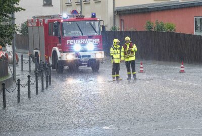 Schweres Unwetter zieht über Sachsen - Schwere Gewitter und Unwetter ziehen über Sachsen. Foto: Bernd März