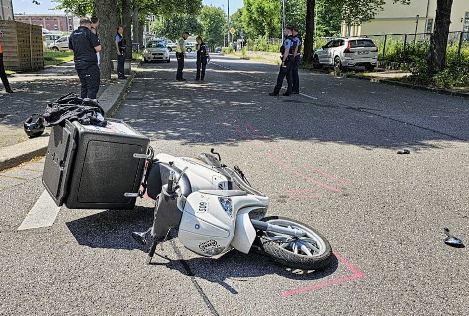 Schwerverletzter nach Mopedunfall in Chemnitz - Kradsturz in Chemnitz. Foto: Harry Härtel