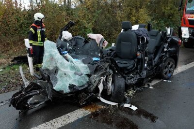 Sechs Menschen sterben bei Unfall im Münsterland - Kein Beteiligter des Unfalls überlebte.