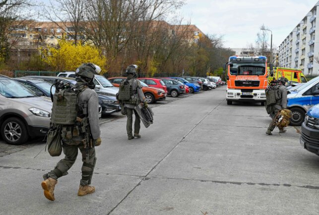 SEK-Einsatz In Leipzig: Mann Verschanzt Sich In Wohnung