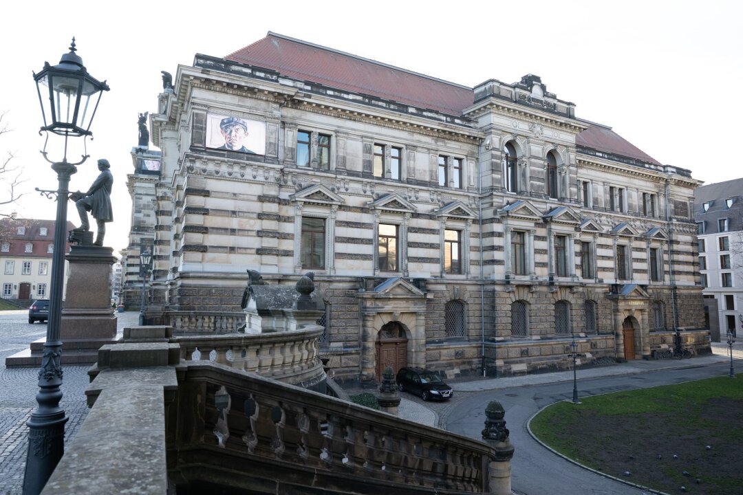 "Simple Rainbow" für Dresdner Ausstellung zu Kunst aus Polen - Vor dem Albertinum in Dresden soll der "Simple Rainbow" aufgebaut werden. (Archivbild)