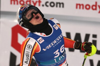 Slalom-Ass Straßer zum Start geschlagen - "Winter ist lang" - Emma Aicher war mit ihrem Top-Ten-Ergebnis sehr zufrieden.