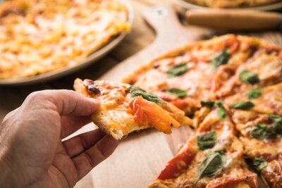 So geht Pizza für Allergiker, Vegetarier - und low carb - Pizza kann lecker und vegetarisch sein - mit frischen Gemüsebelägen.