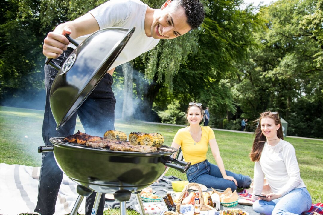 So gelingen leckere Rubs und Marinaden fürs Grillen - Der Kreativität sind keine Grenzen gesetzt. Mit ein wenig Gewürzen und Marinade wird alles lecker schmecken.