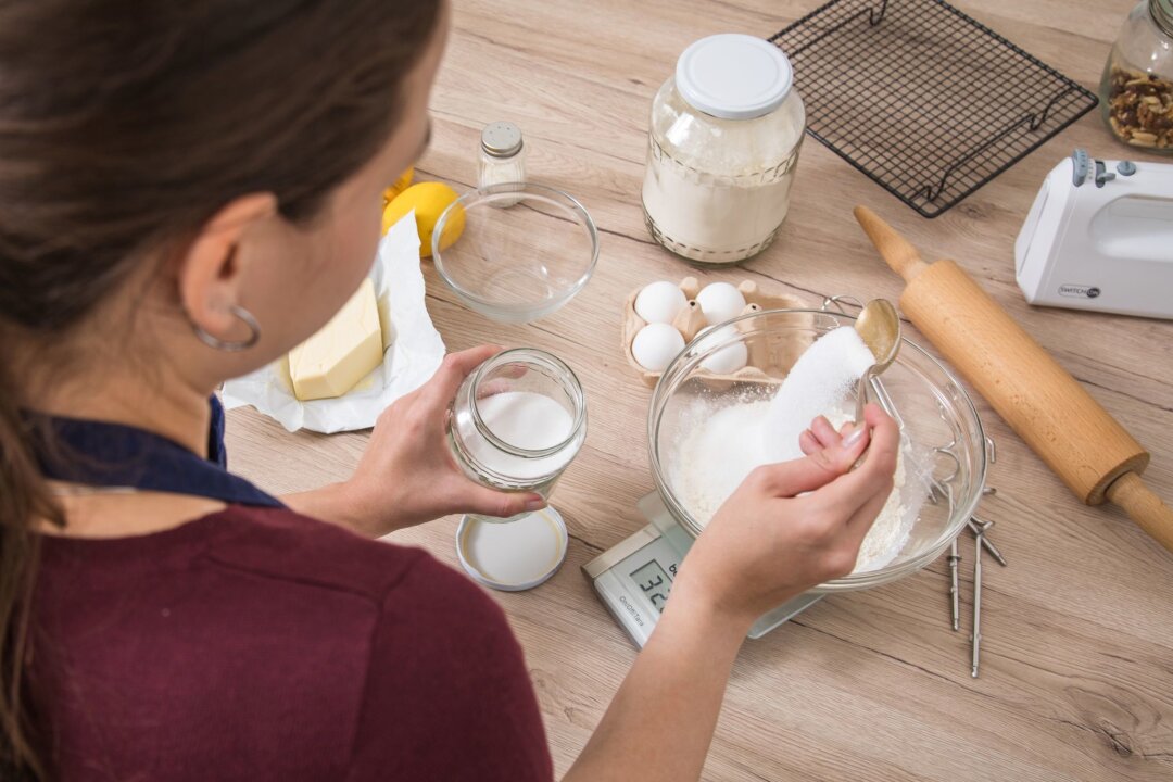 So gelingen Plätzchen ohne Zucker, Butter und Weizenmehl - So viel Süße muss nicht sein: Plätzchen schmecken auch mit weniger Zucker.