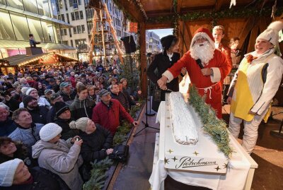 weihnachtensachenchemnitzdresdenleipzigerzgebirgeweihnachtsmannkindervorfreudeweihnachtsbaumengelparkeninnenstadtbergparadeeröffnungstadtführungen