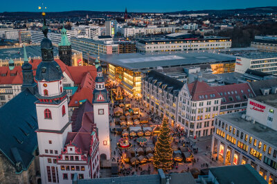 So lang wie noch nie! Chemnitzer Weihnachtsmarkt 2024 bietet Markttreiben über Feiertage hinaus! - Der Chemnitzer Weihnachtsmarkt startet am 29. November.