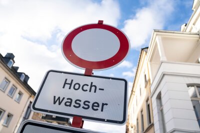 So schützen Sie Ihr Haus vor Überflutung - Vorsicht Hochwasser: Manche Regionen sind regelmäßig von Überschwemmungen betroffen.