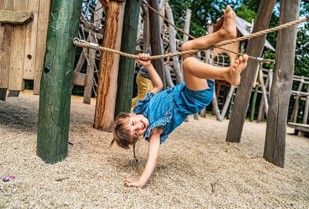 Sommerferienstart in Sachsen: Über 60 spannende Angebote für Kinder und Familien - Spielplatz am Schwanenteich Zwickau. Fotos: Oliver Göhler