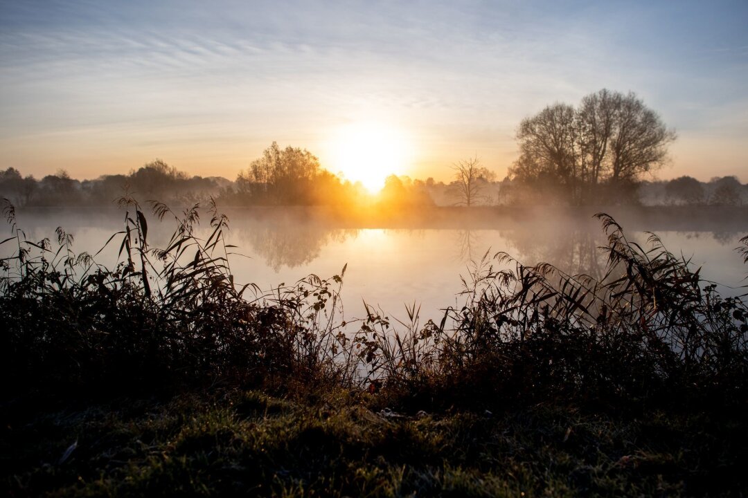 Sonne, Wolken, Nebel - Stabiles Herbstwetter zum Wochenstart - Das Herbstwetter ist auch in der kommenden Woche stabil