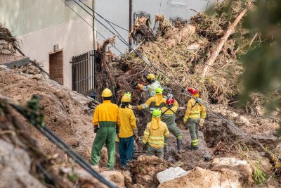 "Spanien weint": Fast 100 Tote bei "Jahrhundert-Unwetter" - "Kalter Tropfen" wird ein Wetterphänomen genannt, das vor allem in der spanischen Mittelmeerregion in den Monaten September und Oktober häufig auftritt.