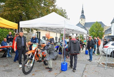 Spannendes Finale der Deutschen Enduro Meisterschaft erwartet - Vertrauen ist gut, Maschinenkontrolle ist besser. Foto: Thorsten Horn