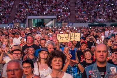 Damit endet die 55-jährige Livekarriere von Peter Maffay in der Messestadt Leipzig. Foto: Christian Grube