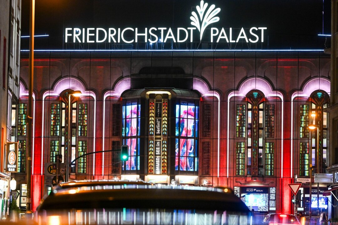 Sparpläne in Berlin: Komische Oper und Berlinale betroffen - Auch der Friedrichstadt-Palast ist von den Sparmaßnahmen betroffen. (Archivbild) 