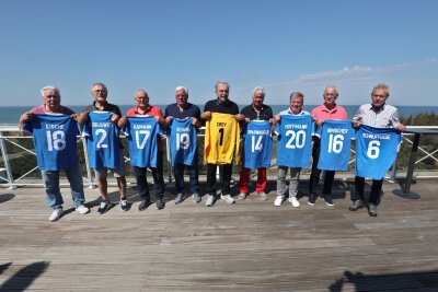 Sparwassers Vorlagengeber Hamann: "Das war ein Erlebnis" - Die WM-Spieler der DDR-Nationalmannschaft von 1974 treffen sich zum 50-jährigen Jubiläum an der Ostsee im Strandhotel Fischland in Dierhagen.