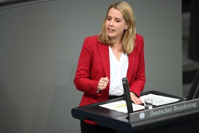 SPD-Fraktionsvize warnt vor Job-Abbau bei VW - SPD-Fraktionsvize Verena Hubertz warnt vor einem Job-Abbau bei VW (Archivbild).