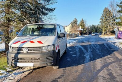 Sperrung im Thierfeld: Fußgängerin von Transporter angefahren - Verkehrsunfall in Thierfeld. Foto: André März