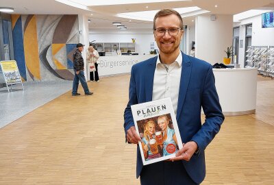 Stadtmagazin "Plauen aktuell" vergriffen - Hier gibt es die letzte Ausgabe noch - Im Bild Bürgermeister Tobias Kämpf. Foto: Karsten Repert