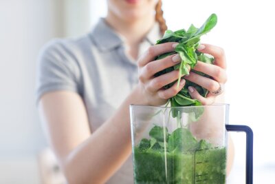 Standmixer-Test: Mixen hui, Ausdauer manchmal pfui! - Die Stiftung Warentest hat Mixer von klein bis groß getestet: fünf Smoothie-Maker und elf Stand- und Hochleistungsmixer.