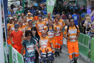 Starter, Schweiß und Sieger: Impressionen vom Chemnitzer Firmenlauf 2024 - Impressionen vom Chemnitzer Firmenlauf 2024.