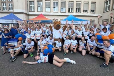 Starter, Schweiß und Sieger: Impressionen vom Chemnitzer Firmenlauf 2024 - 