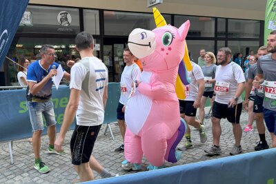 Starter, Schweiß und Sieger: Impressionen vom Chemnitzer Firmenlauf 2024 - Impressionen vom Chemnitzer Firmenlauf 2024.